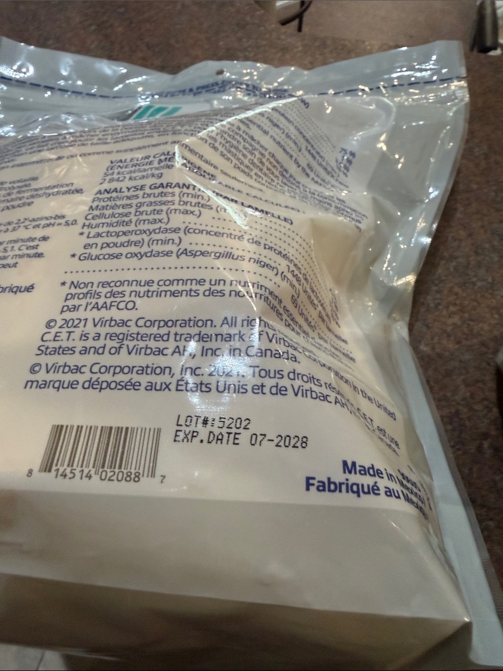 C.E.T. Enzymatic Dog Dental Chews medium chewy treats new 3 bags $$100 greenies - Picture 2 of 10